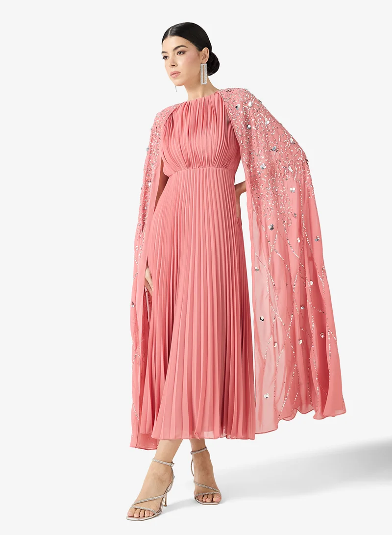 اميليا روز فستان ميدي مزين بياقة مستديرة وأكمام كاب